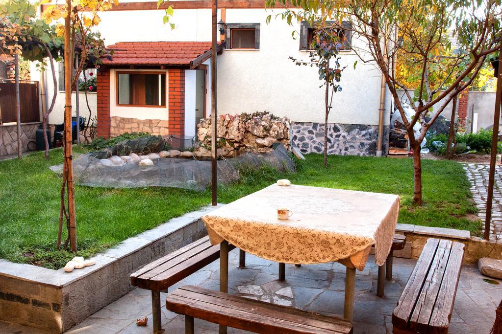 Valevitsata Guesthouse Razlog Kültér fotó